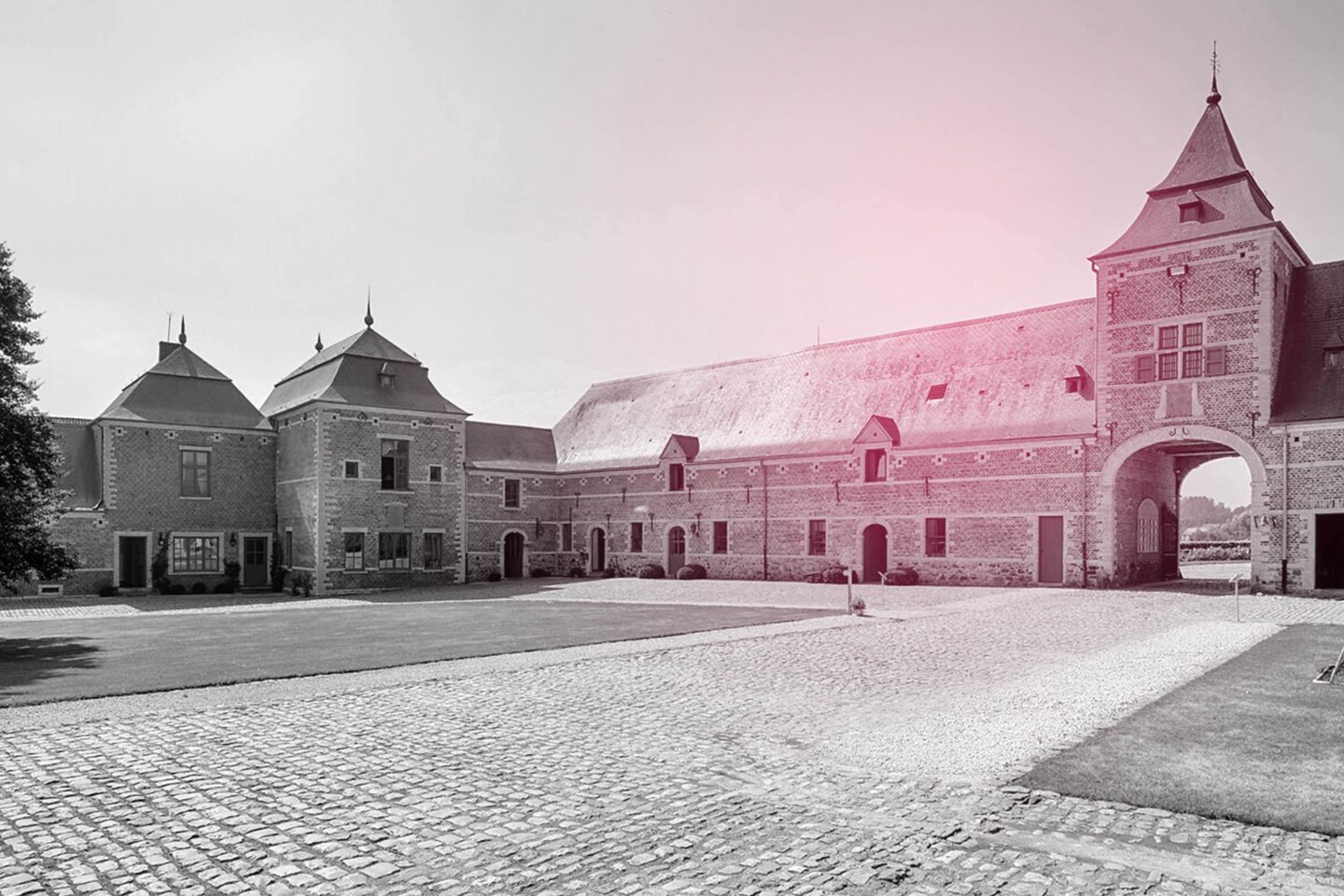 Photos-1-min-1440x960